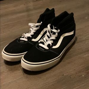Vans high top worn 3 times